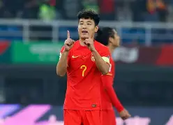 武磊错失单刀球，维尼修斯门将神勇扑救成最大功臣！的简单介绍