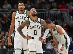 乐鱼app-字母哥雄鹿队数据