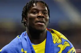 乐鱼app-索肖队长领衔破门,助球队取得胜利了吗